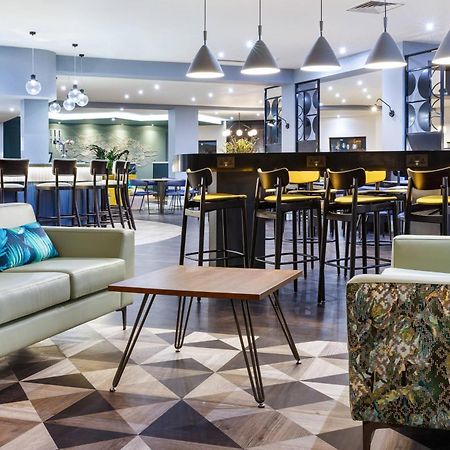 Delta Hotels By Marriott Milton Keynes Exterior foto