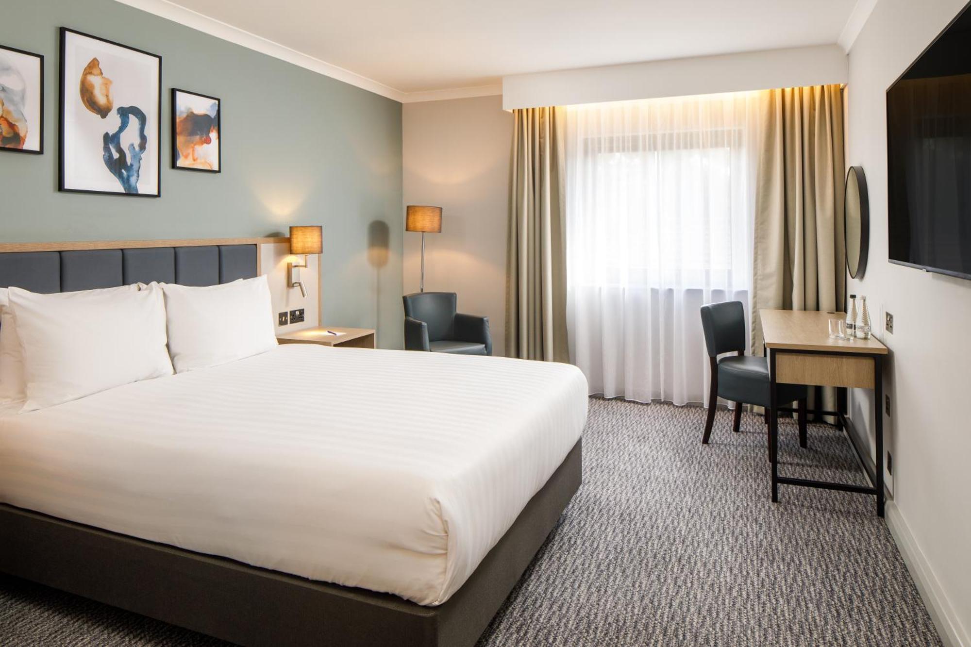 Delta Hotels By Marriott Milton Keynes Exterior foto